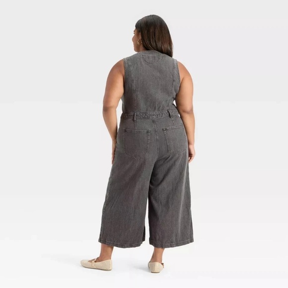 Women's Cropped Sleeveless Denim Jumpsuit - Universal Thread Black Wash 20 - Picture 3 of 3